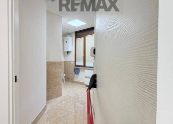 Hall / corridoio - Ufficio VIA D'AMATO
 
9, Campobasso - foto 19