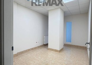 Stanza vuota - Ufficio VIA D'AMATO
 
9, Campobasso - foto 28