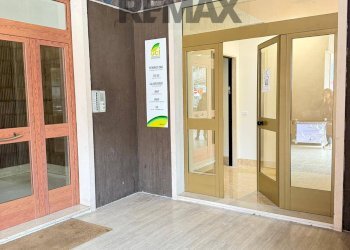 Ricezione / Lobby - Ufficio VIA D'AMATO
 
9, Campobasso - foto 30