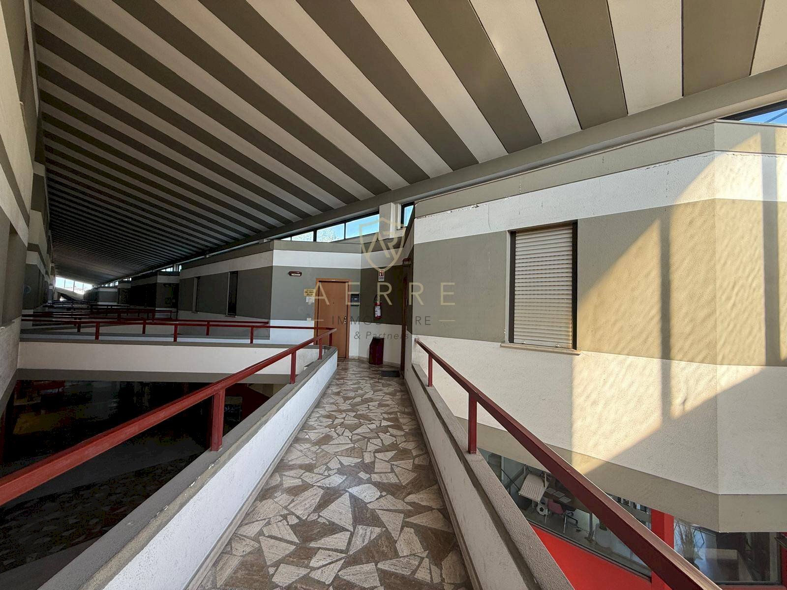 Foto 3 - Office Viale Benedetto Croce
 
147, Chieti - photo 3