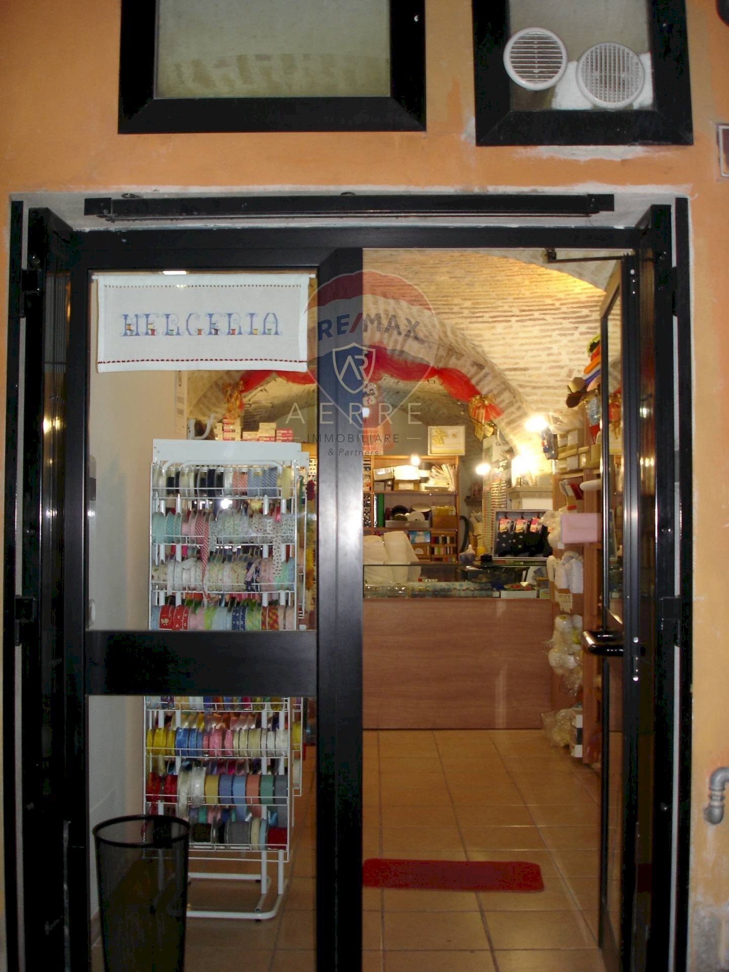 Foto 1 - Commercial Premises via Mater Domini
 
16, Chieti - photo 1