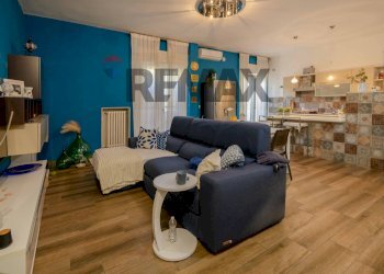 Sala da pranzo - Trilocale via Gabriele D'Annunzio
 
15, Valenzano - foto 5