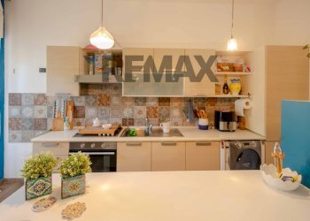 Cucina - Trilocale via Gabriele D'Annunzio
 
15, Valenzano - foto 6