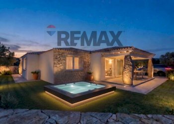 La villa - Villa Via Alessandro Vincentelli
 
15, Loiri Porto San Paolo - foto 7