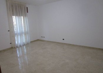 Camera da letto - Four-room apartment Statte - photo 18