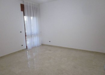 Camera da letto - Four-room apartment Statte - photo 20