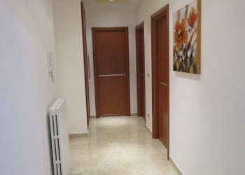 Corridoio - Four-room apartment Statte - photo 21