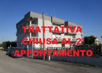 Facciata - Four-room apartment Statte - photo 1