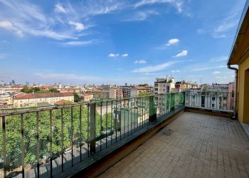 Terrazzo - Ufficio viale Coni Zugna, 5/a, Milano (zona San Vittore) - foto 1