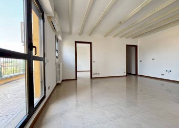 Cucina - Ufficio viale Coni Zugna, 5/a, Milano (zona San Vittore) - foto 7