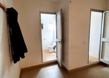 Corridoio - Capannone via Santa Rita da Cascia, Pomezia - foto 2