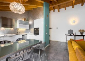 Cucina - Quadrilocale via Vittorio Veneto, 10, Pedrengo - foto 7