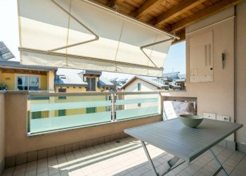 Terrazzo - Four-room apartment via Vittorio Veneto, 10, Pedrengo - photo 10