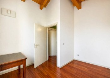 Camera da letto - Four-room apartment via Vittorio Veneto, 10, Pedrengo - photo 28