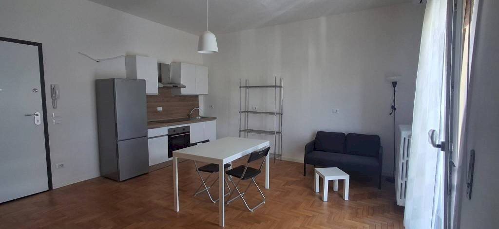 Salone - Trilocale via Giuseppe Mazzini, 142, Bologna (zona Massarenti) - foto 2