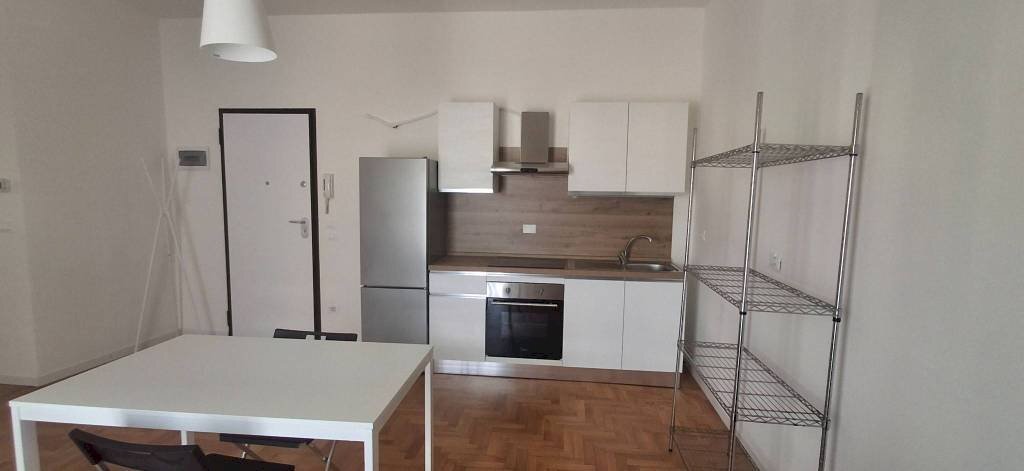 Cucina - Trilocale via Giuseppe Mazzini, 142, Bologna (zona Massarenti) - foto 3