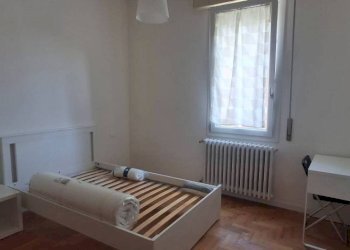 Camera da letto - Trilocale via Giuseppe Mazzini, 142, Bologna (zona Massarenti) - foto 11