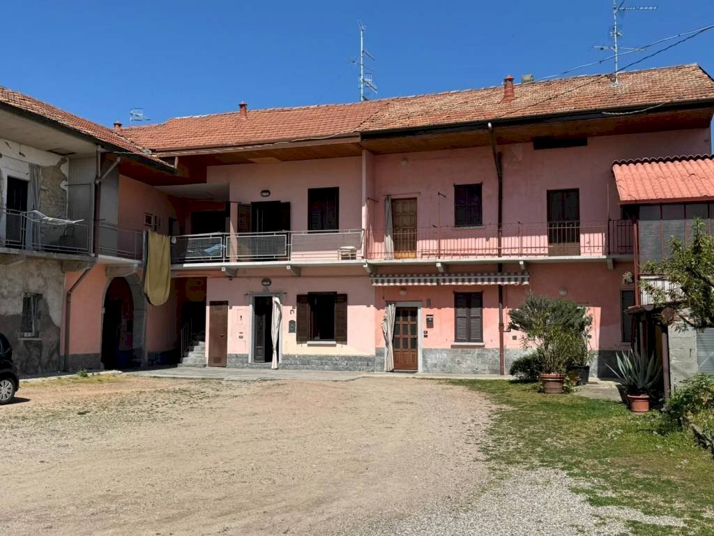 Facciata - Independent house via San Gaudenzio e Biagio, 10, Mornago - photo 2