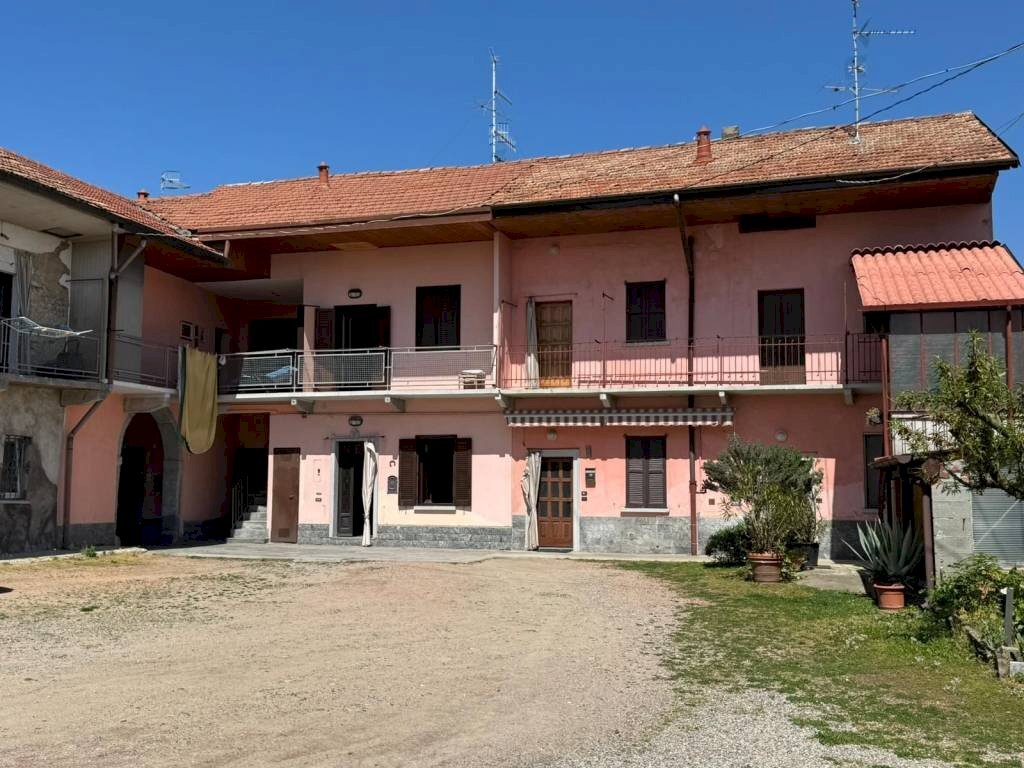 Facciata - Independent house via San Gaudenzio e Biagio, 10, Mornago - photo 1