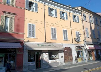 Facciata - Quadrilocale Borgo Bosazza, 4, Parma (zona Oltretorrente) - foto 24