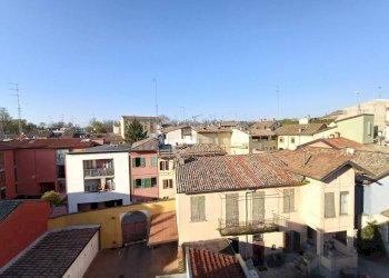 Vista - Quadrilocale strada Massimo d'Azeglio, 15, Parma (zona Oltretorrente) - foto 1