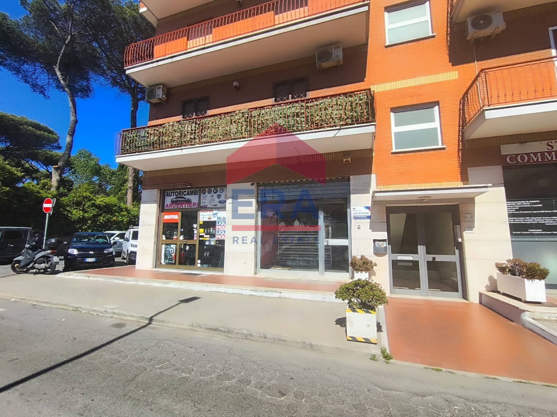 Foto 1 - Negozio Via Francesco Donati
 
64, Roma - foto 1