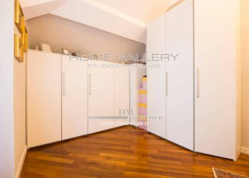 Camera da letto - Appartamento via Giuseppe Sapeto, Genova (zona Borgoratti) - foto 25