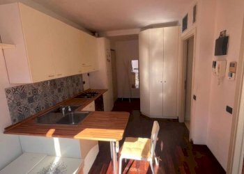 Salone - Bilocale via Bastia, 6, Milano (zona Vigentino) - foto 3