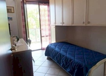 Camera da letto - Three-room apartment via Luciano Lama, 22/13, Malalbergo - photo 12