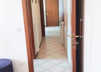 Corridoio - Three-room apartment via Luciano Lama, 22/13, Malalbergo - photo 23
