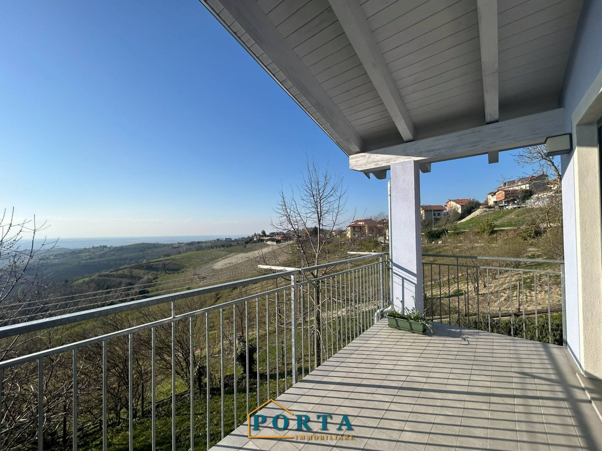 Foto 3 - Villa Cascina Roreto
 
6, Belvedere Langhe - photo 3
