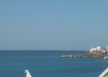 Three-room apartment LUNGOMARE GALILEI, Gallipoli - photo 8