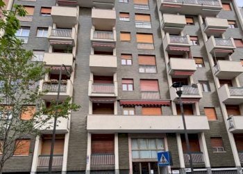 Facciata - Two-room apartment viale Giacomo Matteotti, 340, Sesto San Giovanni - photo 22
