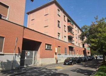 Facciata - Two-room apartment viale MATTEOTTI, 325, Sesto San Giovanni - photo 29