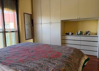 Camera da letto - Three-room apartment via Montello, 53, Rescaldina - photo 16