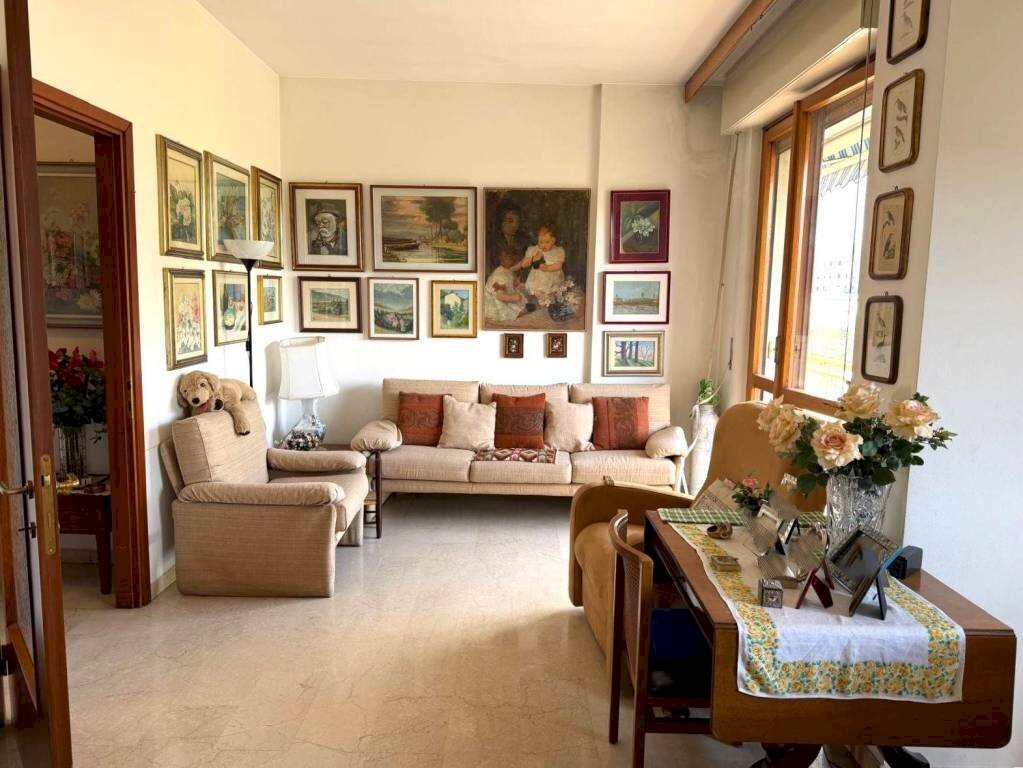 Salone - Three-room apartment via Fratelli Di Dio, 34, Sesto San Giovanni - photo 1