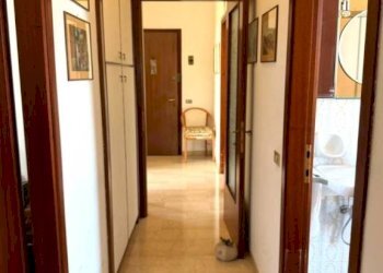 Corridoio - Three-room apartment via Fratelli Di Dio, 34, Sesto San Giovanni - photo 19