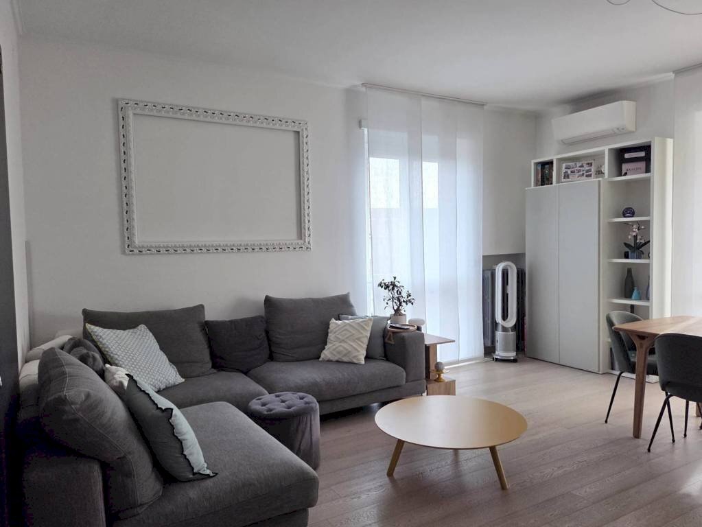 Salone - Four-room apartment via IPPOLITO NIEVO, 24, Sesto San Giovanni - photo 3