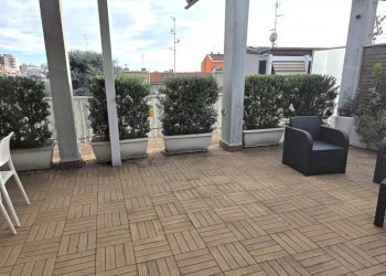 Terrazzo - Four-room apartment via IPPOLITO NIEVO, 24, Sesto San Giovanni - photo 9
