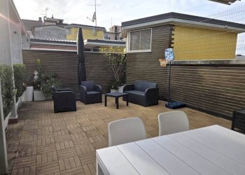 Terrazzo - Four-room apartment via IPPOLITO NIEVO, 24, Sesto San Giovanni - photo 14