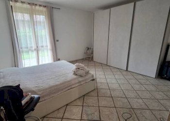 Camera da letto - Villa via Mario Diana Careddu, Asti - foto 9