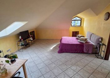 Camera da letto - Villa via Mario Diana Careddu, Asti - foto 17