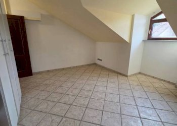 Camera da letto - Villa via Mario Diana Careddu, Asti - foto 21