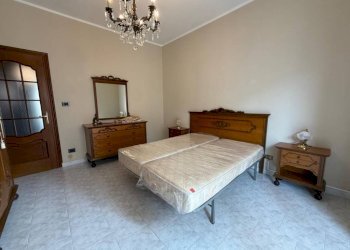 Camera da letto - Bilocale via Nicomede Bianchi, 34, Torino (zona Parella) - foto 13