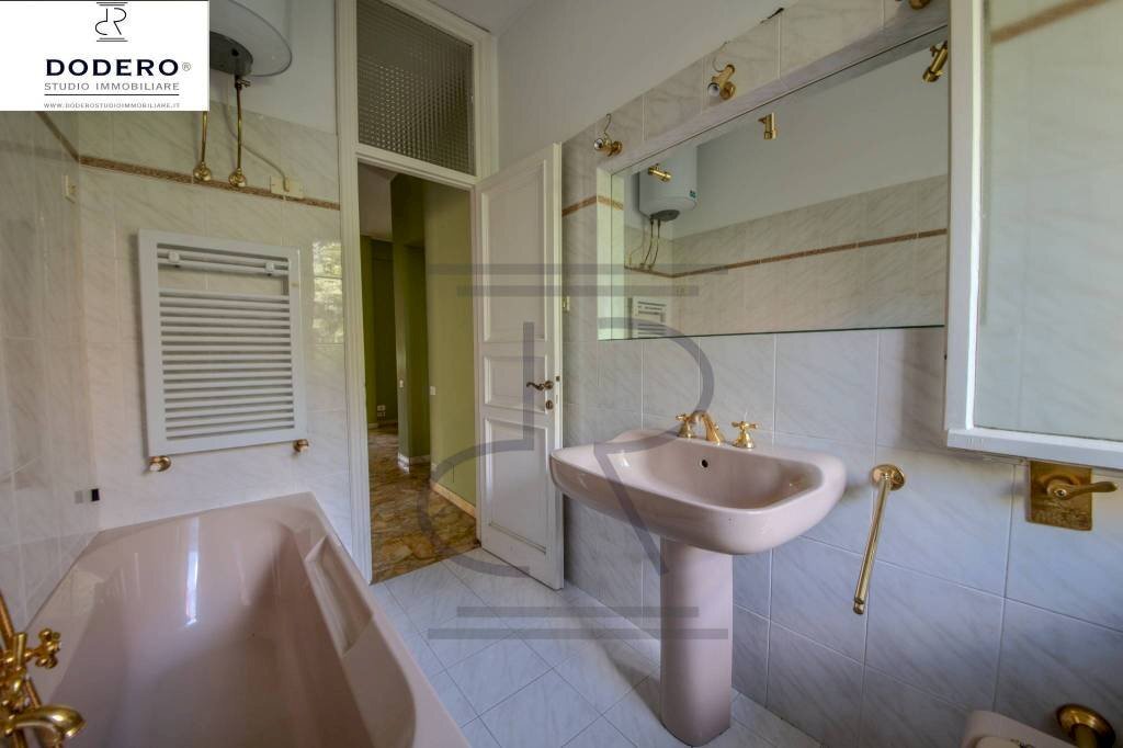 Bagno - Appartamento viale delle Palme, 14, Genova (zona Nervi) - foto 3