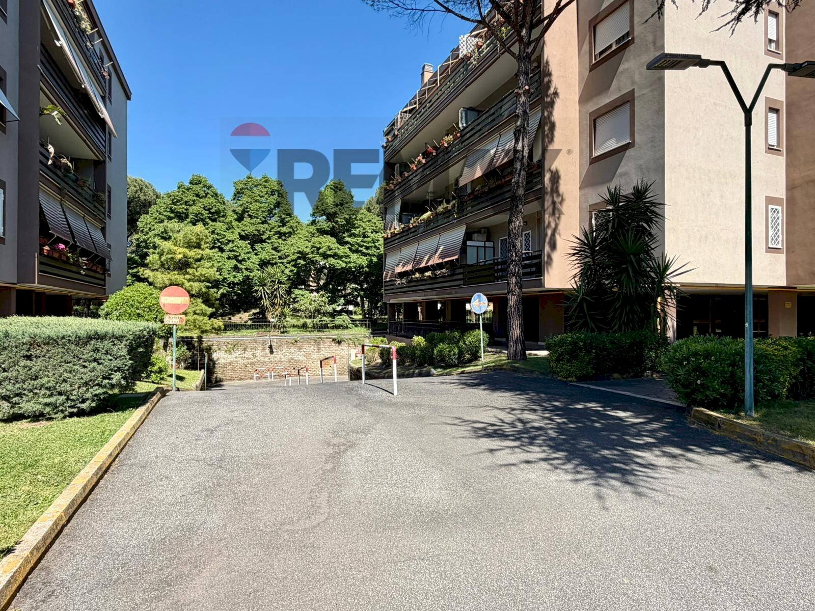 Edificio all\'aperto - Box viale bruno pelizzi
 
21, Roma - photo 1