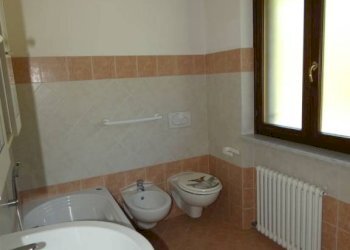 Bagno - Terraced Villa corso Bra, Alba - photo 25