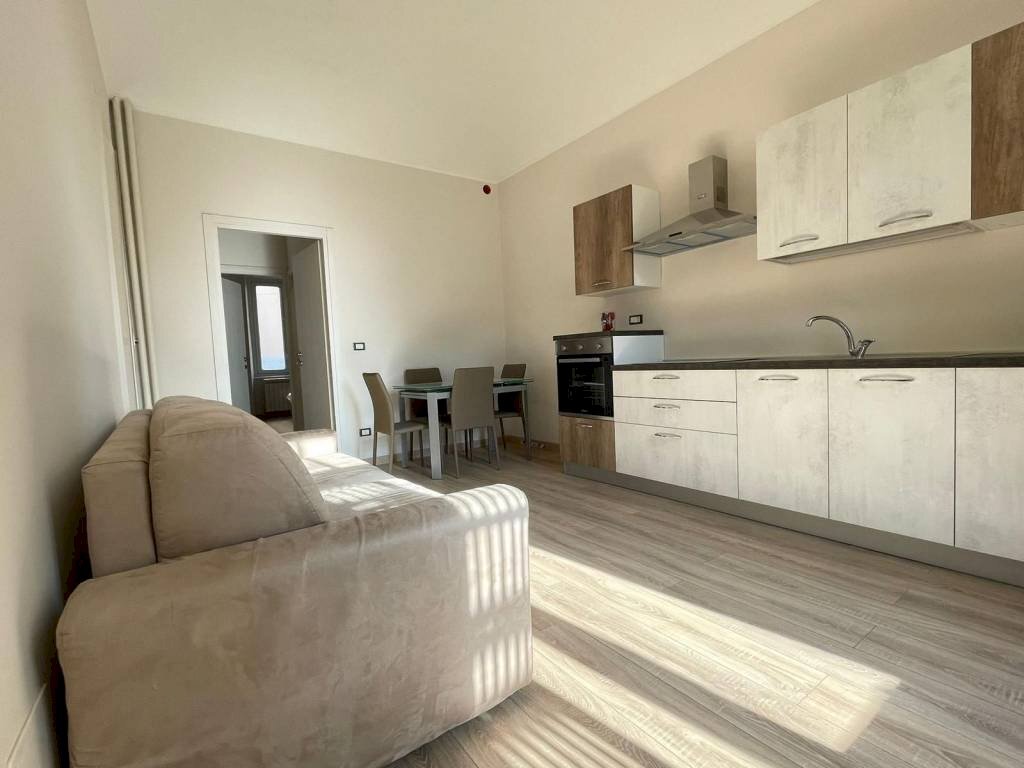 Cucina - Bilocale via Frejus, 41, Torino (zona Cenisia) - foto 1