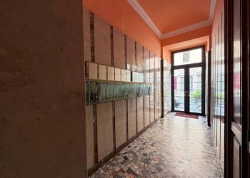 Interno palazzo - Bilocale via Frejus, 41, Torino (zona Cenisia) - foto 9