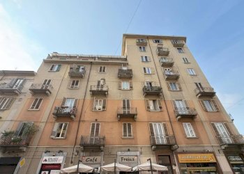 Facciata - Bilocale via Frejus, 41, Torino (zona Cenisia) - foto 14